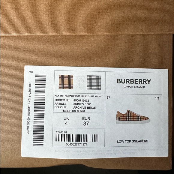 Burberry women’s shoe size 6 (UK 4) - Picture 9 of 9